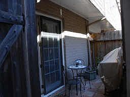 5th image of 2229 Mimosa Dr APT 3