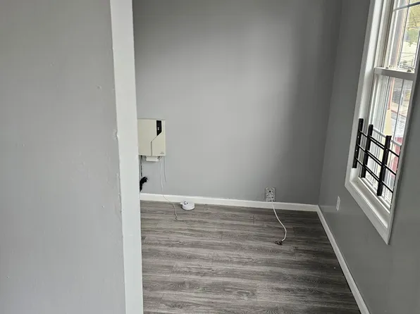 131 Wilkinson Avenue image 4 of 7