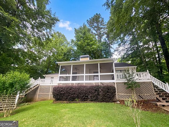 5th image of 120 Bay Ct