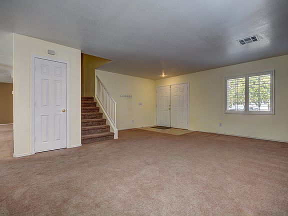 3rd image of 2729 Watertown Ct