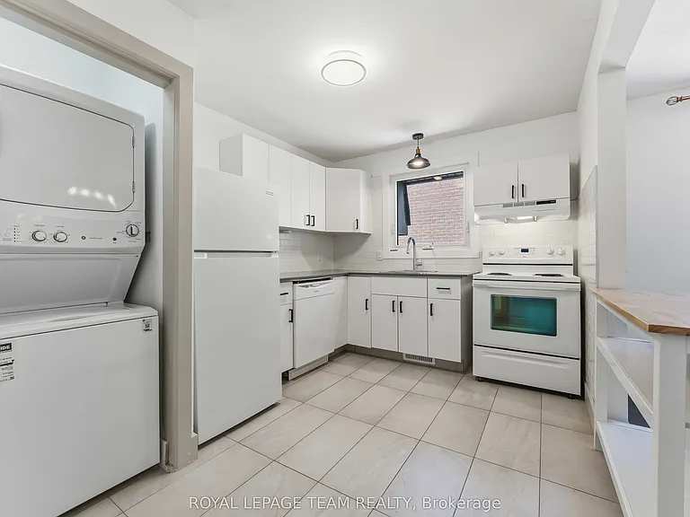 204 Donald St #2 — Photo 15
