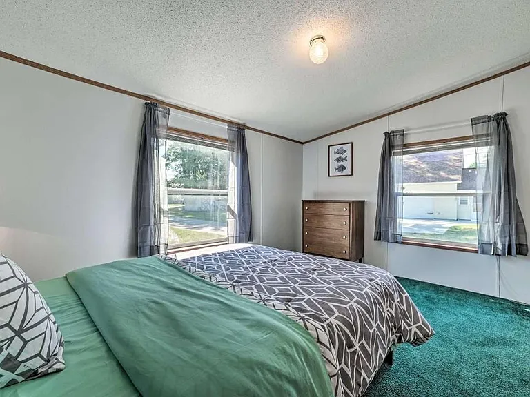 100 Island Dr — Photo 9