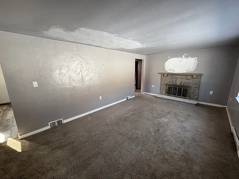 960 Agnew Rd — Photo 16
