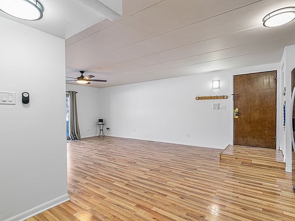 4th image of 13540 Lawler Ave