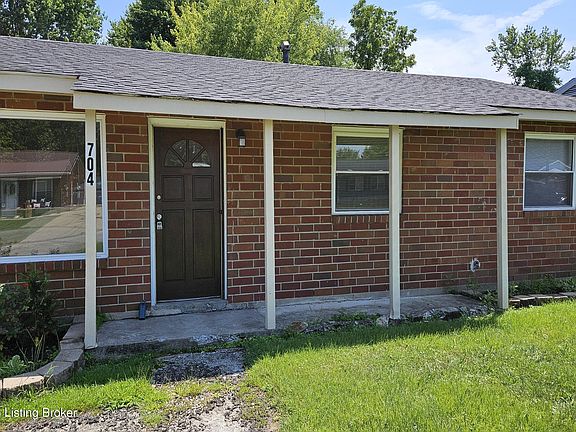 4th image of 704 Drummond Way