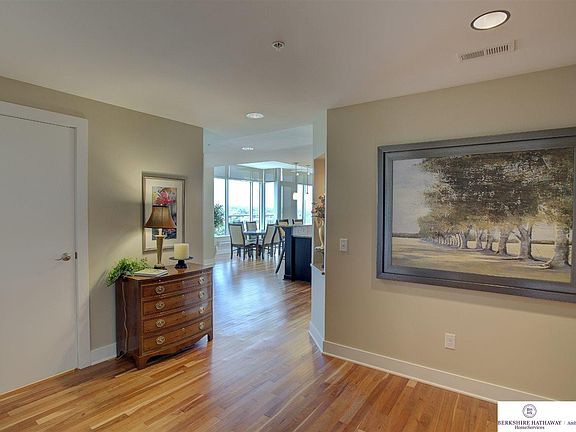 4th image of 444 Riverfront Plz APT 701