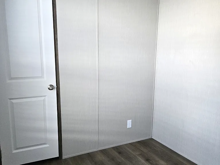 1208 Orient Ave — Photo 24