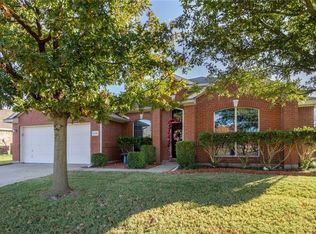 1326 McAlpin Rd, Midlothian, TX 76065