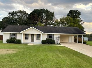 12314 Viewpoint Rd, Northport, AL 35475