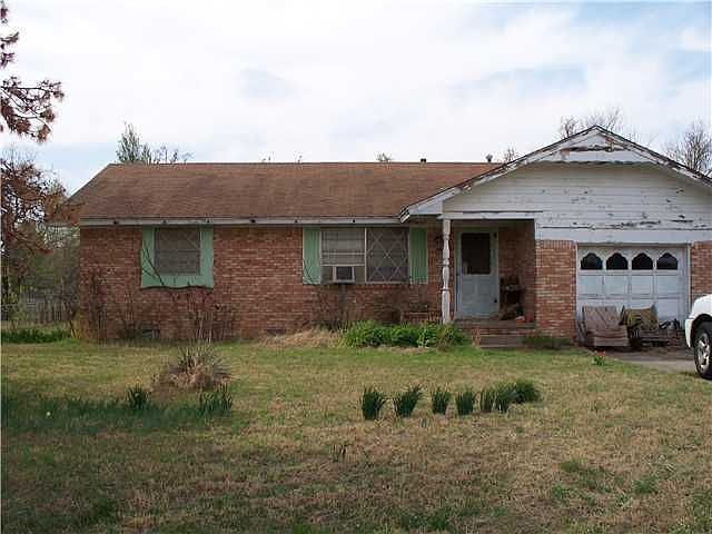 1st image of 9504 NE 46th St