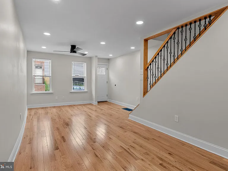 2625 Ellsworth St — Photo 7