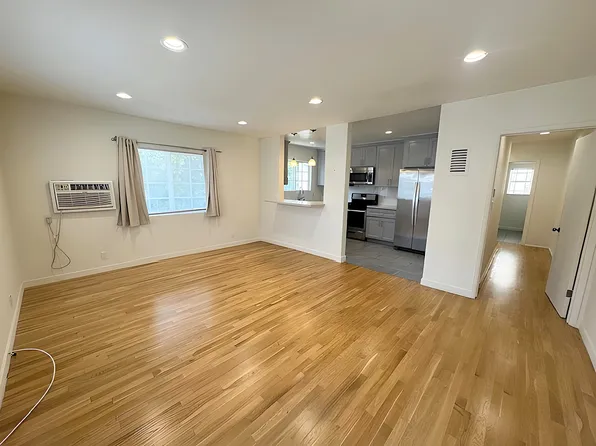 143 N Hamilton Dr APT H, Beverly Hills, CA 90211