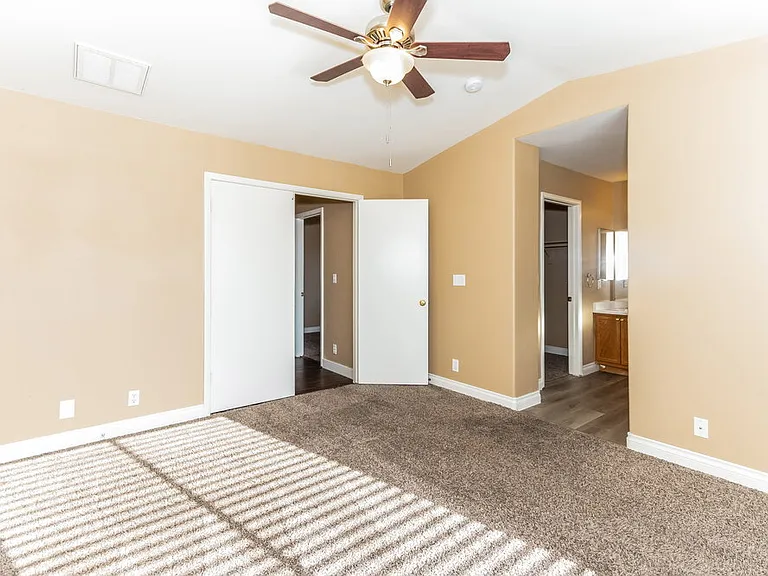 7300 Lost Shadow Ct — Photo 11