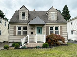 707 Grant St, East Rochester, NY 14445