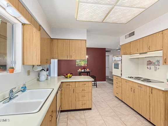 4th image of 10901 W PEORIA Avenue