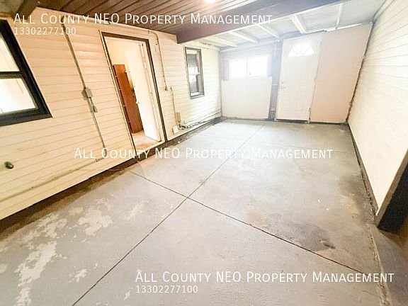 3rd image of 844 Reed Ave