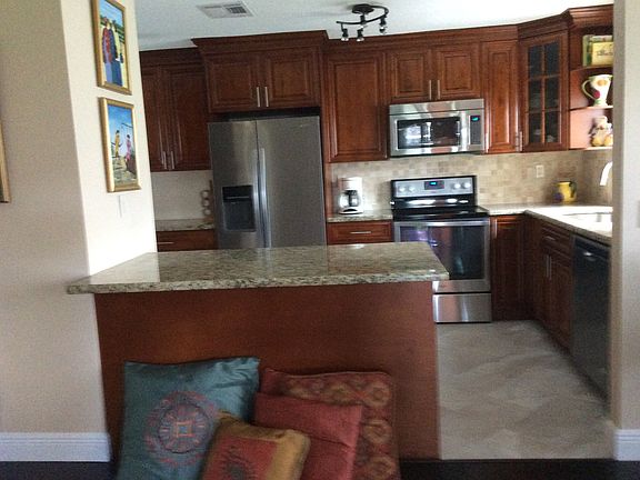3rd image of 9302 Chelsea Dr N
