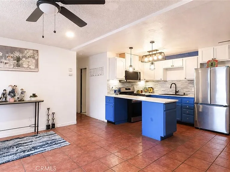3365 Santa Fe Ave #21 — Photo 7