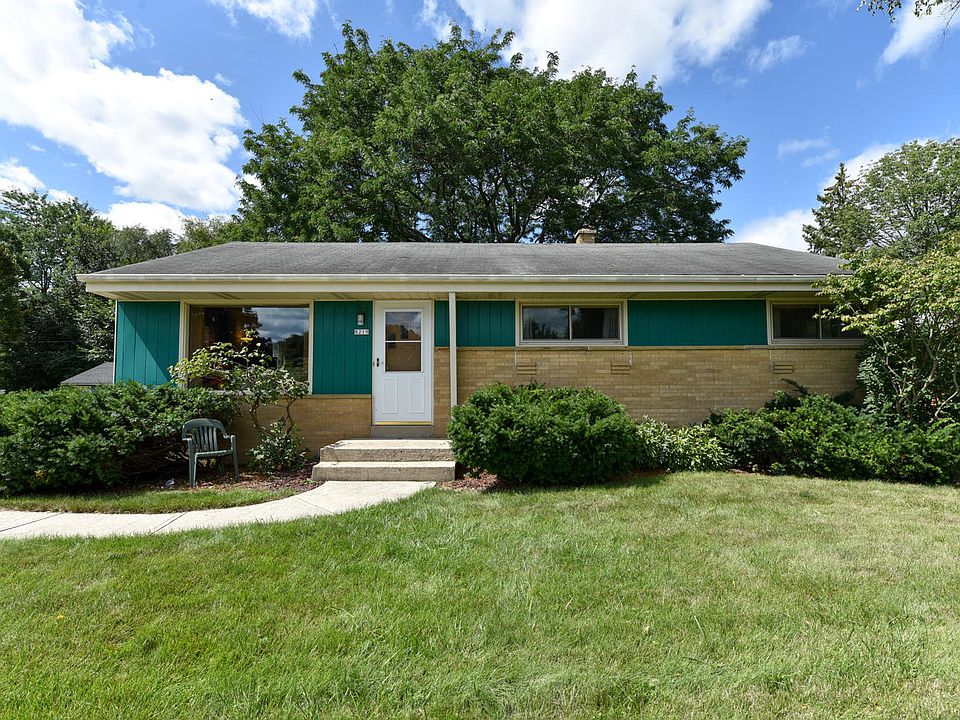 1st image of 8219 N 53rd St