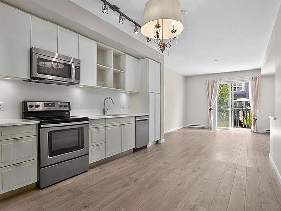 3rd image of 2325 Ranger Ln #2X