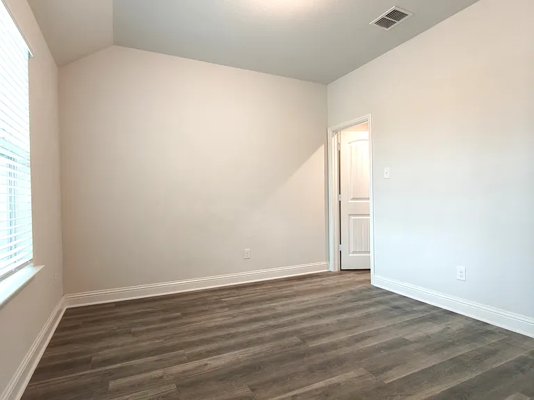 6825 Andrew Dr — Photo 16