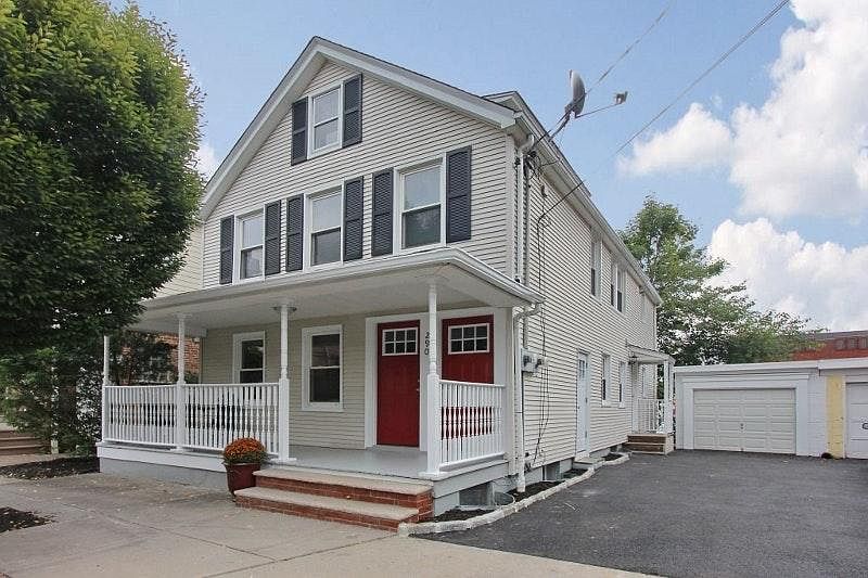 1st image of 290 Essex St #2