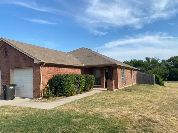 1700 Lady Rachael Ct, Fort Worth, TX 76134