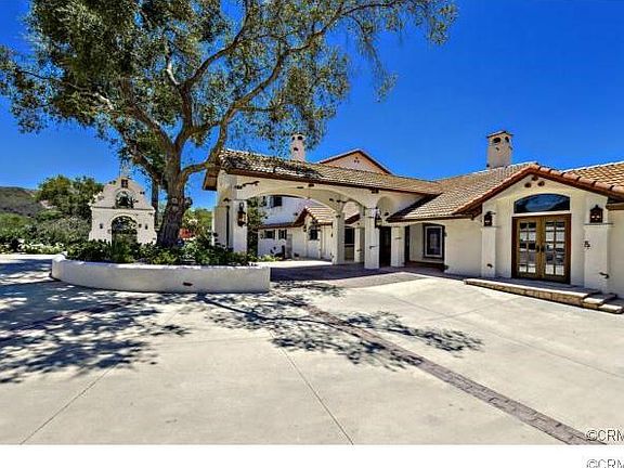 5th image of 42685 Calle Capistrano