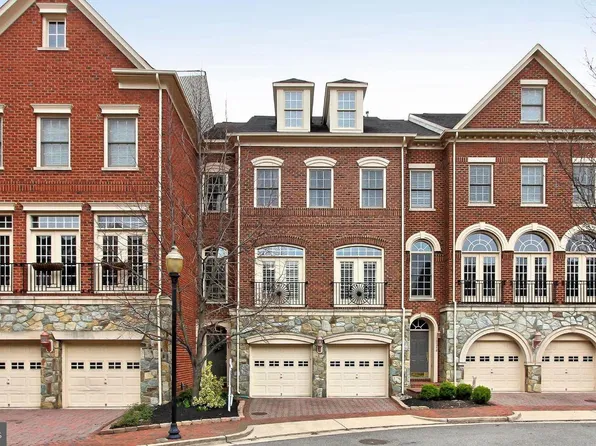 5238 Bessley Pl, Alexandria, VA 22304