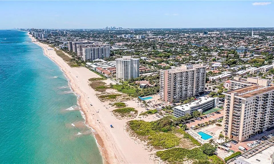 1900 S Ocean Blvd #6J
