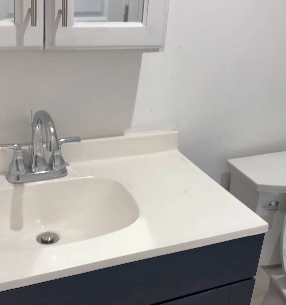 3 bed, 1035 sqft, $3,300 — Photo 1