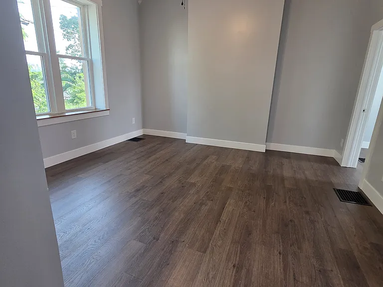 127 Retreat St — Photo 4