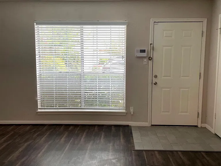 6111 Beverly Hill St #35 — Photo 7