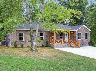 2250 Wayne Rd, Bon Aqua, TN 37025