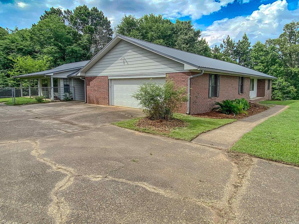 1st image of 103 Twin Oaks Dr