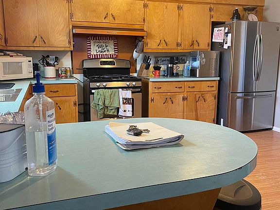 4th image of 108 E Alto Dr