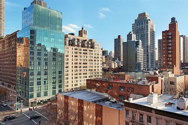 Sold by Corcoran | media 15