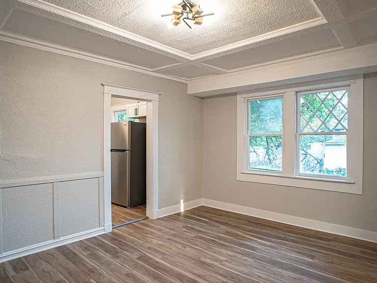 3417 Bellefontaine St — Photo 18