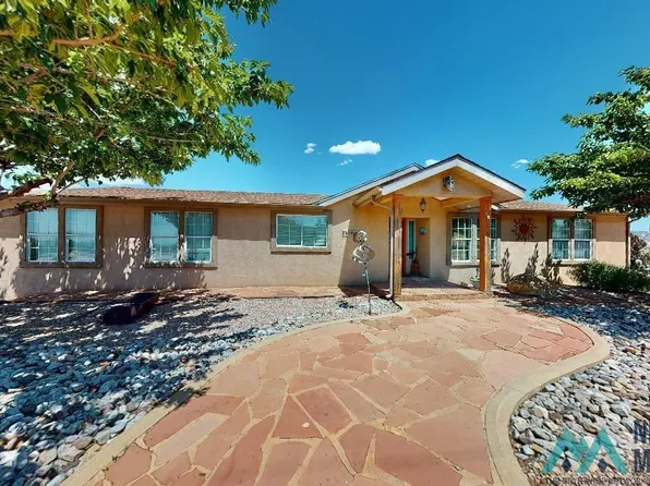 2403 Mariyana Ave, Gallup, NM 87301
