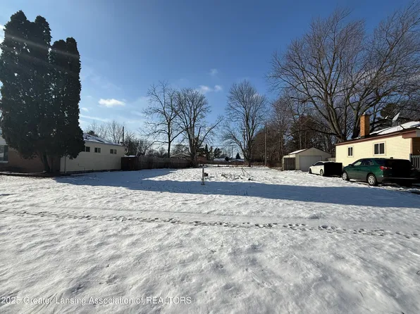 1115 Boynton Dr, Lansing, MI 48917