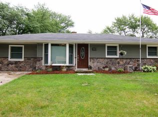 103 Westover Ln, Schaumburg, IL 60193