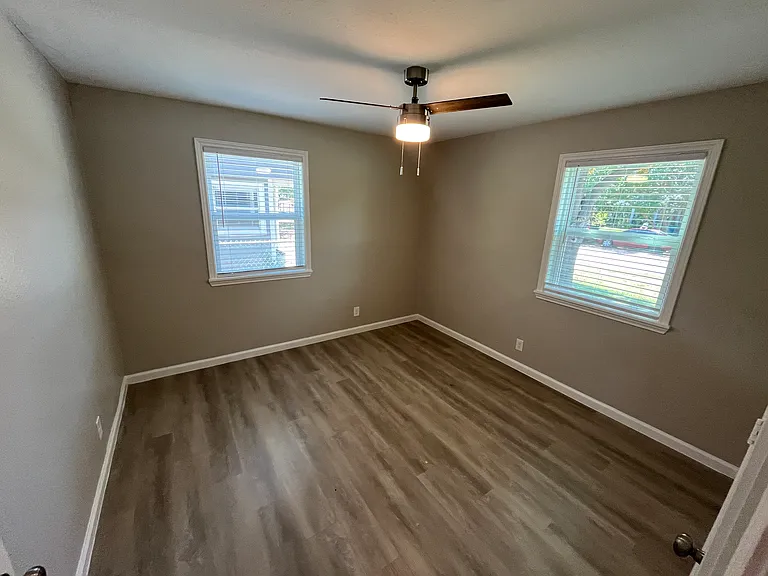 2911 Millmar Dr — Photo 7