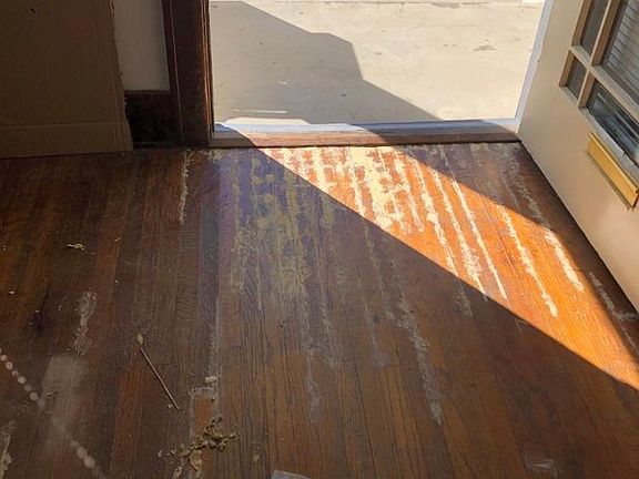 5th image of 42 Gaviota Ave #42