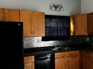 106 Elsmere Ave APT 3, Delmar, NY 12054