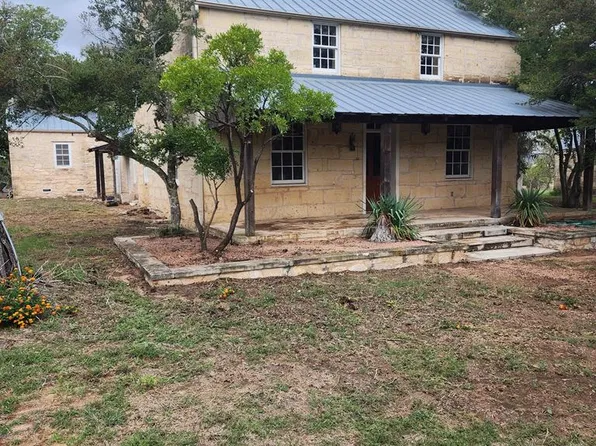 595 Kneese Rd, Fredericksburg, TX 78624