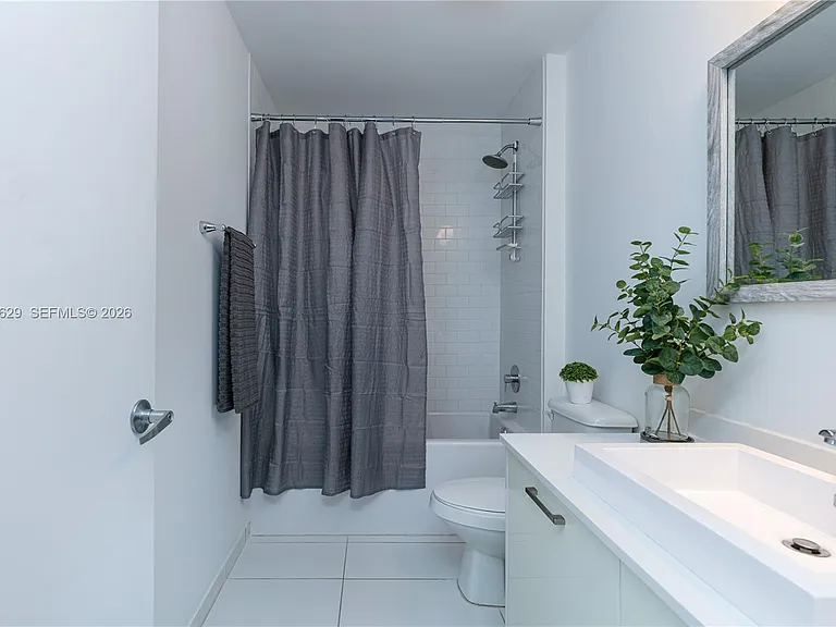 151 SE 1st St #3103 — Photo 31