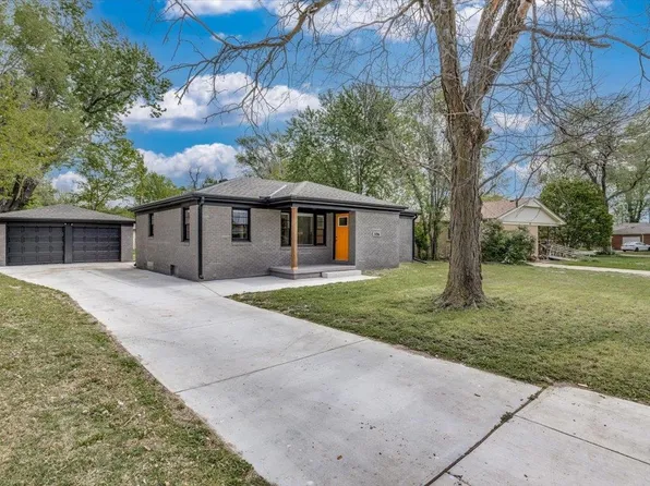 326 Slade Ave, Haysville, KS 67060