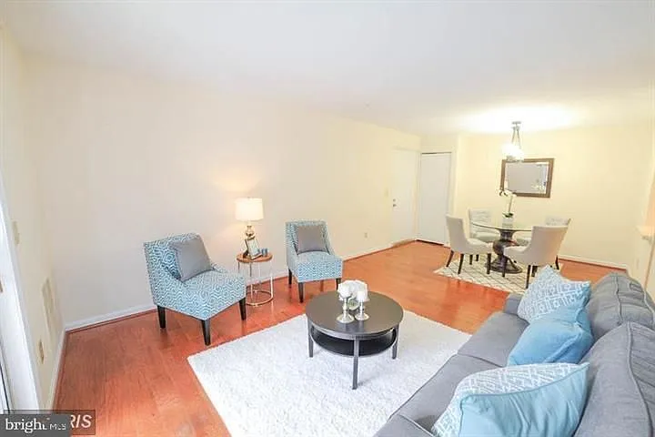 14901 Rydell Rd #304 — Photo 4
