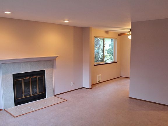 5th image of 257 SE Croston Ln #A