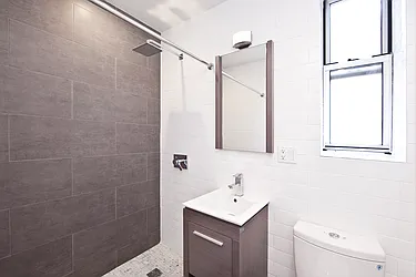 Rented by R New York